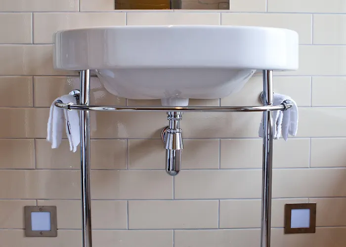 惠灵顿酒店 4* 布里斯托