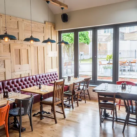 Estalagem The Wellington 4*