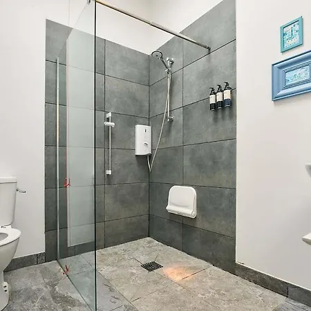 Мини-отель The Wellington 4*