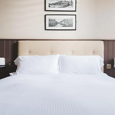 The Wellington Bristol