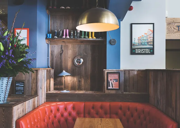 The Wellington 4* Бристоль