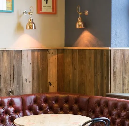 Han/Misafirhane The Wellington 4*