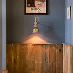 The Wellington 4* Bristol