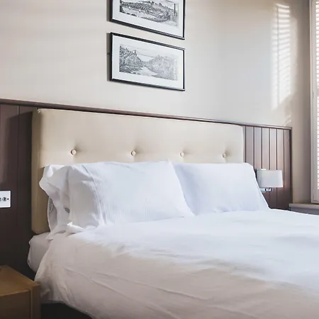 The Wellington Bristol