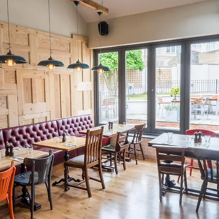 The Wellington Bristol