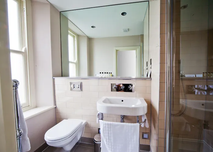 The Wellington Herberg Bristol