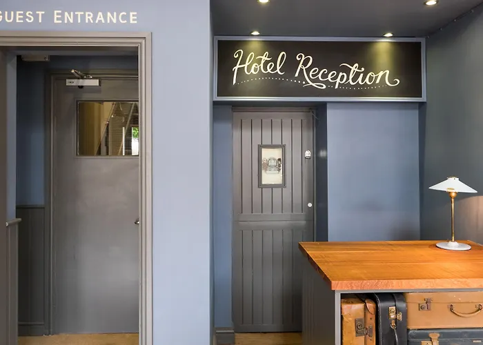 The Wellington 4* Bristol