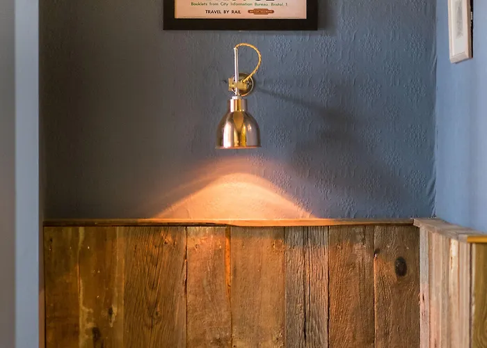 The Wellington 4* Bristol